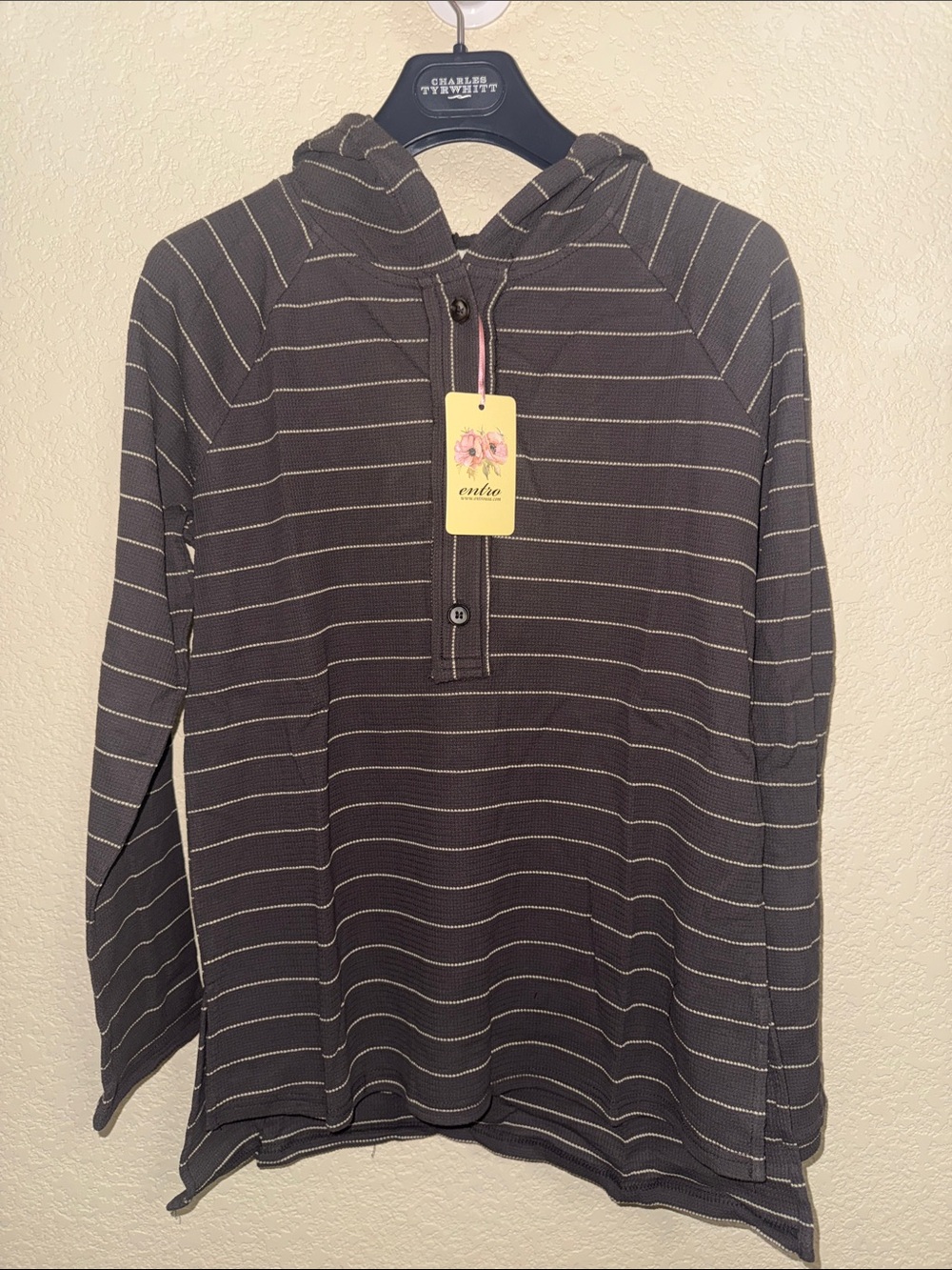 Entro Charcoal Gray Striped Waffle Knit Hoodie Top Size Medium NWT